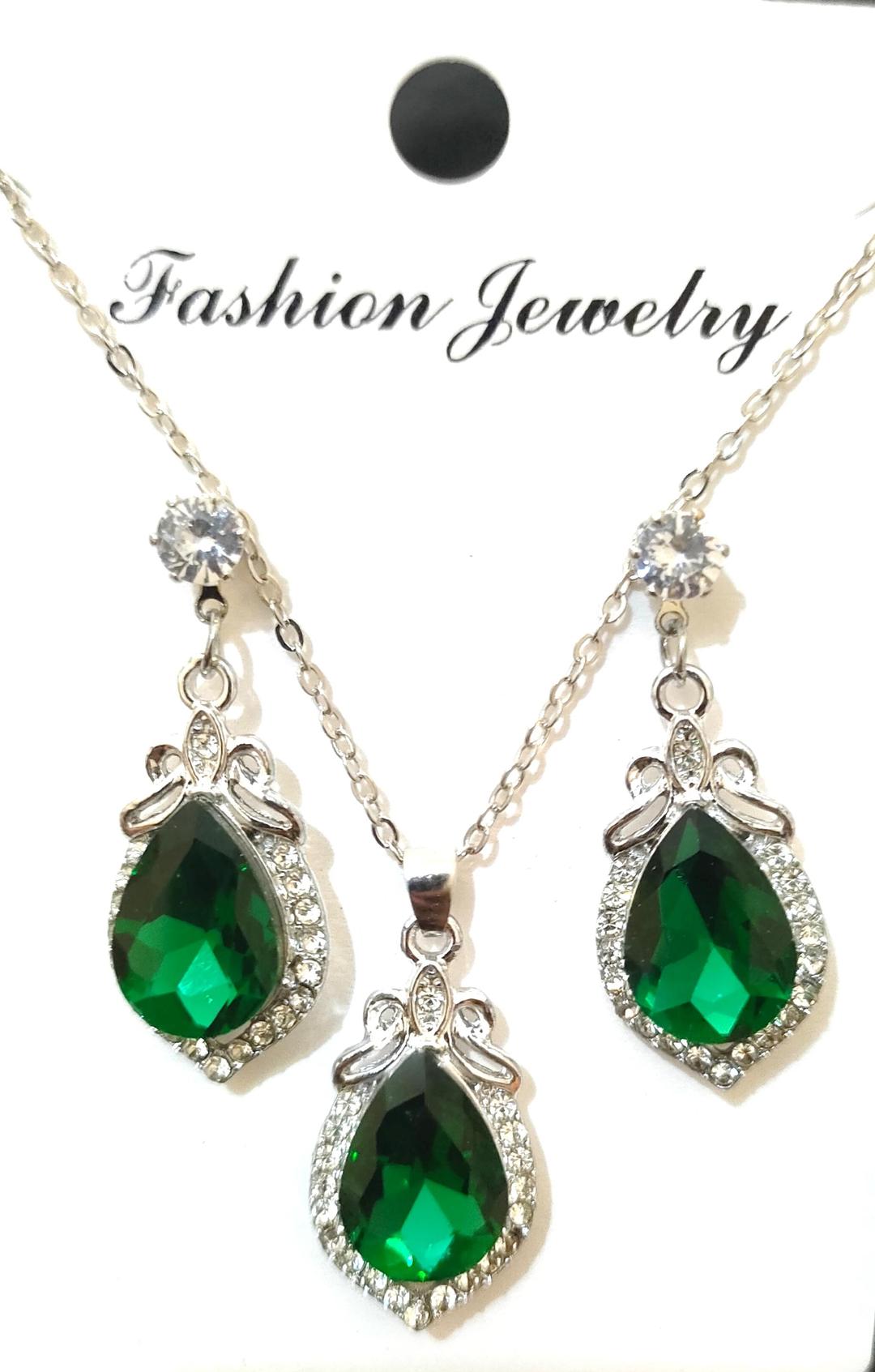 Golden Teardrop Stone Pendant Set for Bridal & Daily Wear